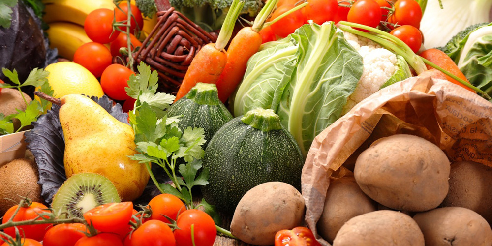 Fresh fruits and vegetables, community programs and simple seasonal meals can help South Carolina families eat well and live healthier.